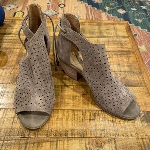 Lucky Brand Suede Ankle Sandal Size 8.5